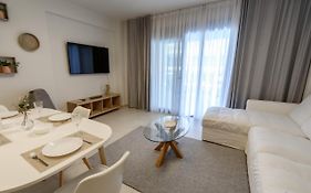 Itaka Familiy Apartments - Halkidiki Suites Com